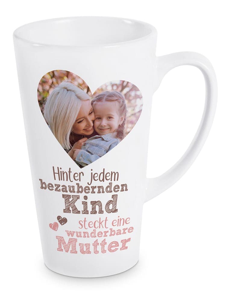 Hohe konische Tasse mit Foto in Herzform und persönlichem Spruch